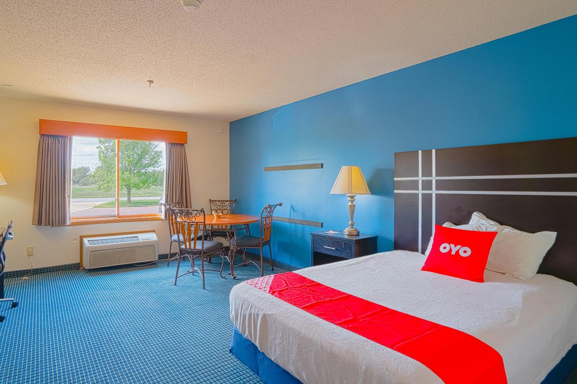 Oyo Hotel Redwood Falls Near Jackpot Casino Exterior photo